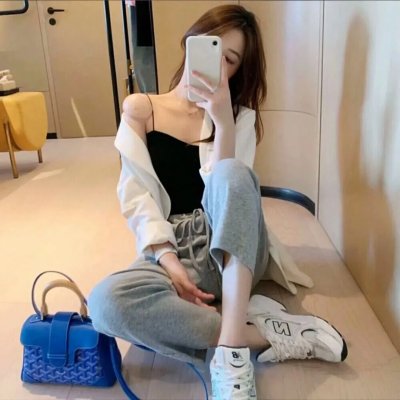 茉莉·梦妮与神奇的催眠书