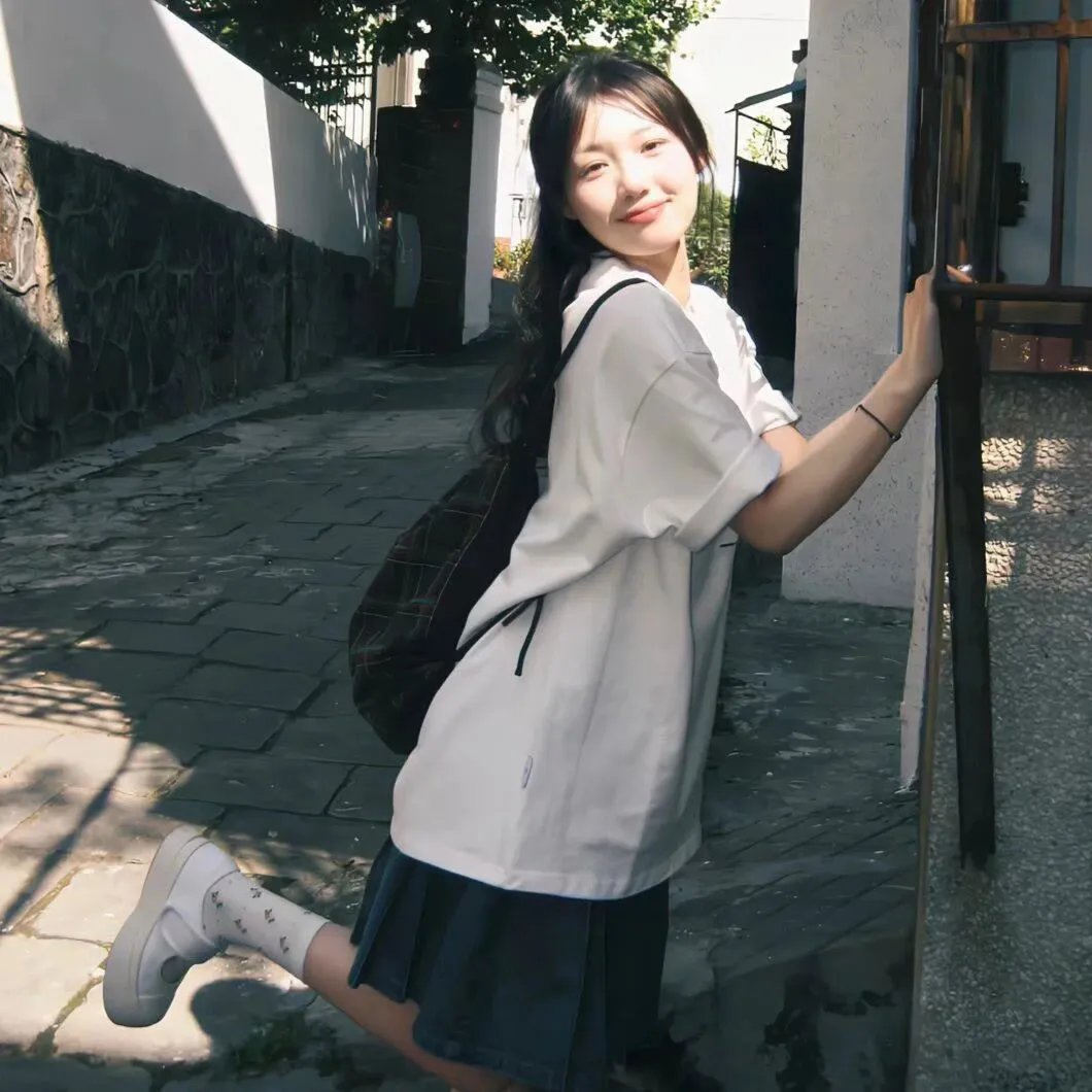 女朋友。男朋友